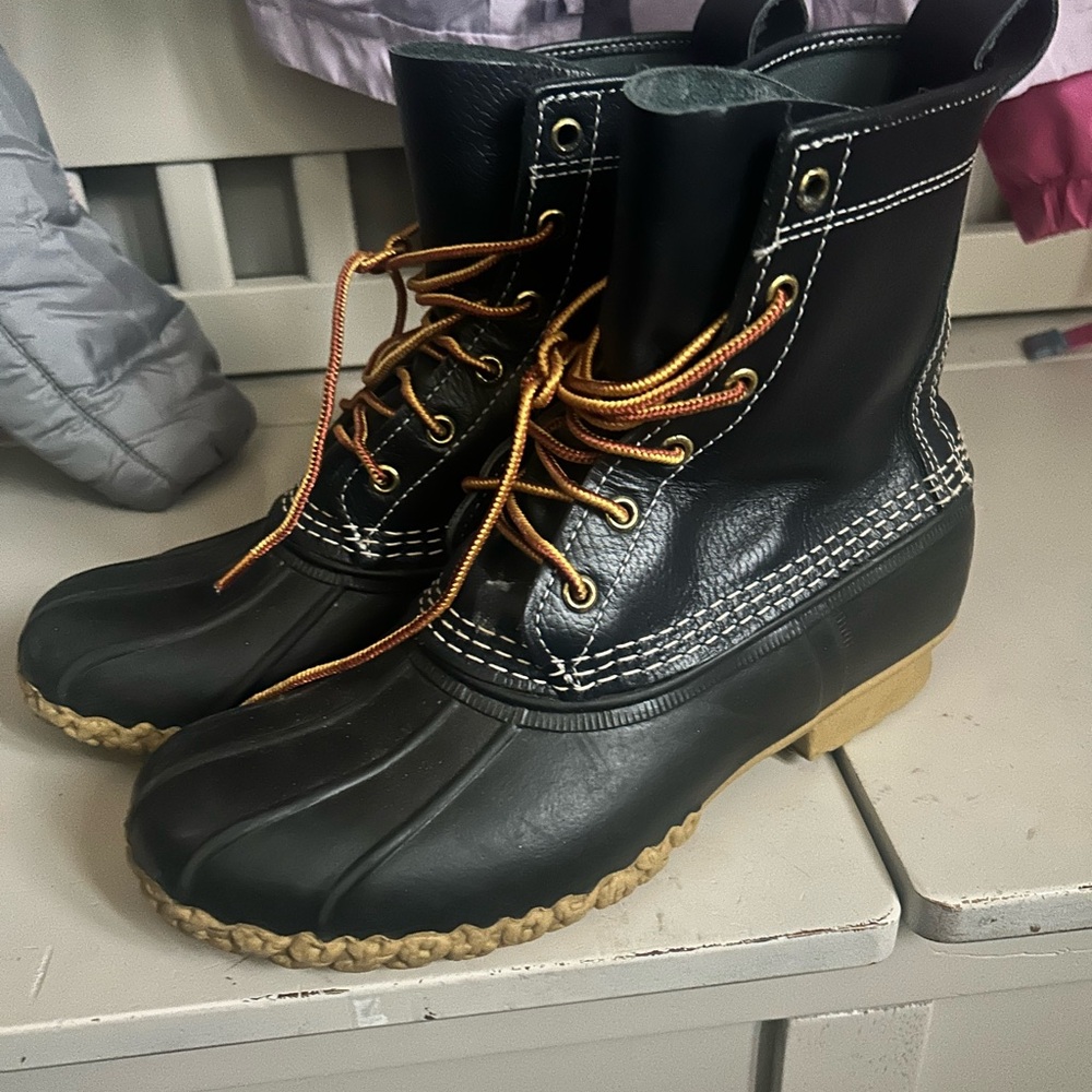LL Bean Chic Navy Boots with Tan and Orange Accents